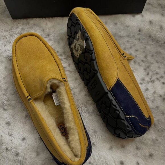 UGG ASCOT Suede LOAFER / Slippers in Chestnut w/ Navy Trim MSRP$160 Comfy &Cozy main image 5